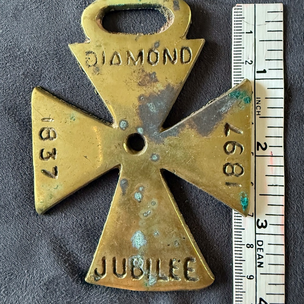 Vintage Diamond Jubilee  Horse Brass Cross